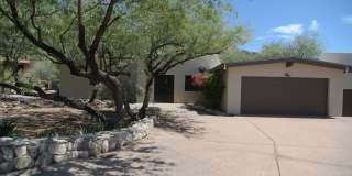 Well Maintained 3 Bedroom 2 Bath Home! Located in a Desirable North Tucson Location! Short Term Rental Well Maintained 3 Bedroom 2 Bath Home! Located in a Desirable North Tucson Location! Short Term Rental Gallery 1