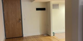 18 Lansing Street Gallery 3