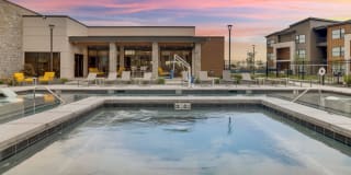 The Avante Gallery 4