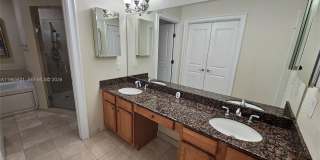 16102 Emerald Estates Dr Gallery 13