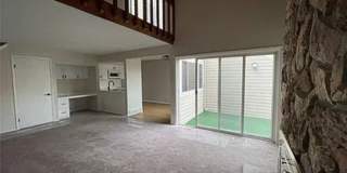Charming 1BR Condo in Aurora Gallery 1
