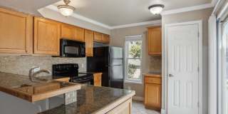 1 Bedroom Townhome in Aurora 1 Bedroom Townhome in Aurora Gallery 3