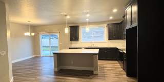 Beautiful Newer Built 3-Bedroom, 2 bath Home in Meadows at West Highlands Gallery 6
