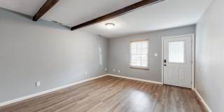 105 Woods Avenue Gallery 4