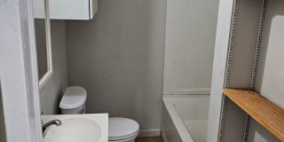Large 2 bedroom house Gallery 9