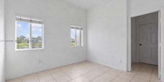 2467 SE 19th St Gallery 12