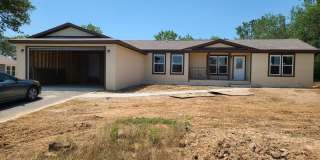 3 Bedroom Single Family Home in Seguin on 1 acre lot Gallery 1