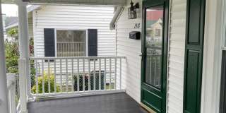 Newly Renovated Three-Bedroom Home in St. Albans Gallery 1