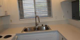 2 BR, 1 and 1/2 BA Condo with 2 Parking Space Gallery 21