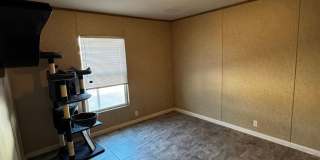 Spacious Four Bedroom Home - Pet Friendly and Horses Allowed! Gallery 27