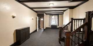 Spacious 6-Bedroom Rental in North Philadelphia | Small Dogs Welcome Gallery 7
