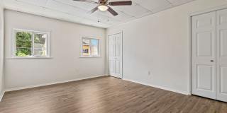 4 bed 1 bath - all updated, central air, laundry Gallery 6