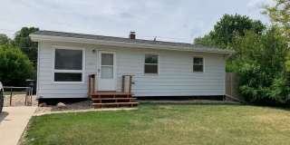 3 Bedroom, 1 Bath House for Rent Gallery 1