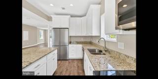 Charming 4BR House in North Beach with Yard Gallery 7