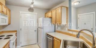 Bright Ground-Floor Condo with Private Patio in Beaverton Gallery 7