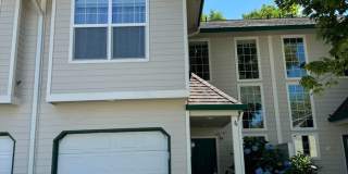 DEPOSIT FREE MOVE-IN WITH OBLIGO! BEAVERTON - Stylish Townhouse, Luxury Amenities, Central Air Conditioning DEPOSIT FREE MOVE-IN WITH OBLIGO! BEAVERTON - Stylish Townhouse, Luxury Amenities, Central Air Conditioning Gallery 1