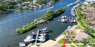 827 Oak Harbour Drive Gallery 4