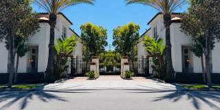 Beautifully Remodel Townhouse with AC & Two Car Garage! Beautifully Remodel Townhouse with AC & Two Car Garage! Gallery 4