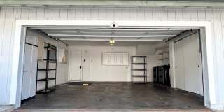 3br/2.5ba with garage, yard, solar panels in Aiea Heights! Pets Negotiable! Gallery 19