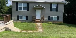 4 bedroom rental home Gallery 1