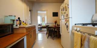 9 Vernon St. Gallery 7