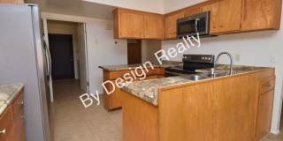 Spacious 3 Bed 2 Bath Eastside Home w/Huge Yard & Fireplace Gallery 16