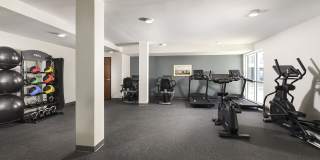 Juniper Square - 55+ Active Adult Apartment Homes Gallery 18