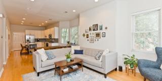 3656 North Paulina Street Gallery 8