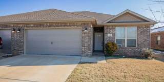 ***1/2 OF FIRST MONTH FREE IF YOU MOVE IN BEFORE 10/1*** Gallery 1