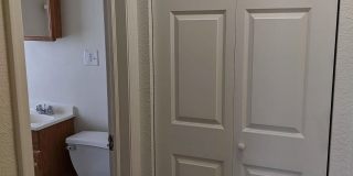 Town & Country Apartments Gallery 4