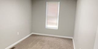 1109 E Kirby Ave Whim &amp; Proper, LLC) Gallery 13