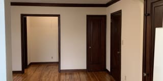 Charming Brick Historic Apartment in the Heart of Vibrant Hamline-Midway Gallery 6