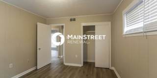 2812 Lake Park Road Gallery 9
