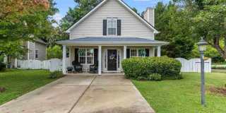 Charming Cape-Cod in the Heart of Apex! First Floor Master! Pet Friendly! Gallery 1