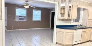 103 Holly Street Gallery 6