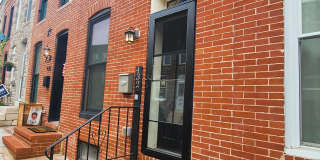 432 E Clement St Gallery 1