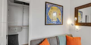 255 W 24th St Gallery 9