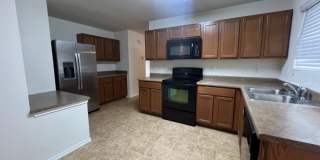 Charming Home Willow Bridge Subdivision Gallery 4