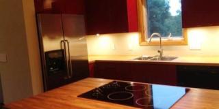 AVAILABLE June 1st! Spacious and Updated 2 Bedroom, 1.5 Bathroom Townhome Gallery 5