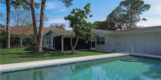 ***SEASONAL OR ANNUAL LUXURY RENTAL***POOL HOME***NAPLES TERRACE*** Gallery 20