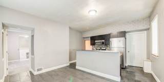 AVAILABLE AUGUST 2026 - Luxury 3 Bedroom Home w/ GARAGE Off-Street Parking! Gallery 4