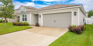 Charming Home with Fully Fenced Backyard Charming Home with Fully Fenced Backyard Gallery 3