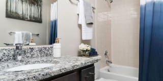 Fairlane Woods Apartments Gallery 5