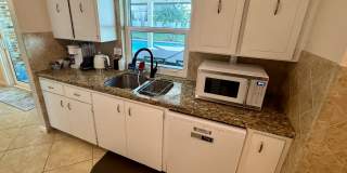 302 Southeast Lancaster Avenue Gallery 7