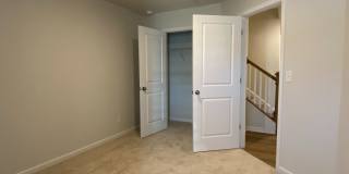 Room in 4 Bedroom Home at Statesville Ave Gallery 25