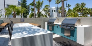 Avalon Woodland Hills Gallery 34