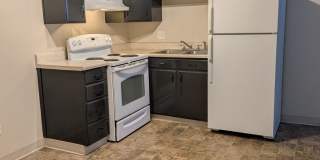 95 N Clarkson St Carolyn Arms Apartments Gallery 16
