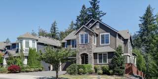 Stunning 5-Bedroom Sammamish Home with Main-Level Guest Suite Gallery 1
