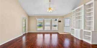 5642 Lipes Blvd Unit #13 Gallery 2