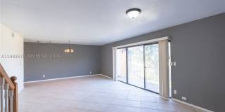 430 Commodore Dr Gallery 4